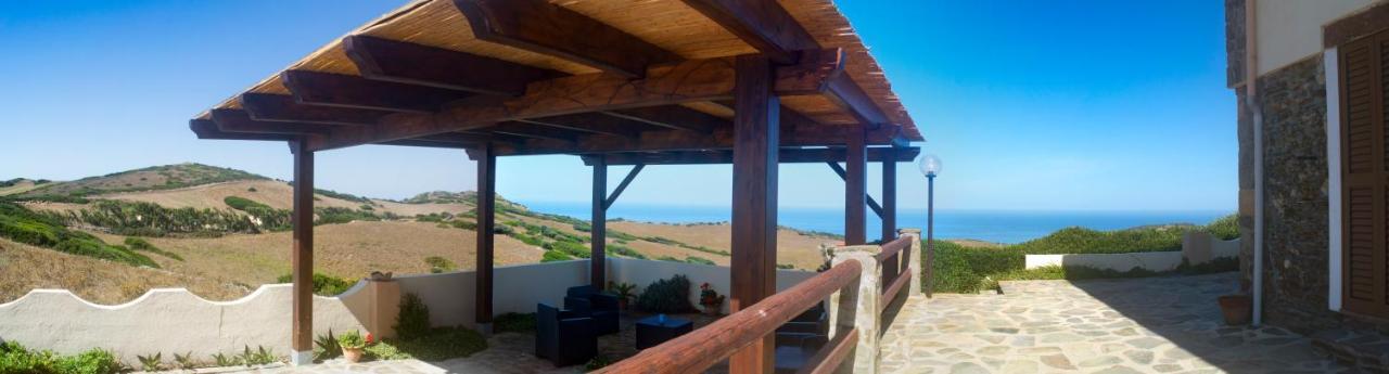 Agriturismo Finagliosu Palmadula Luaran gambar
