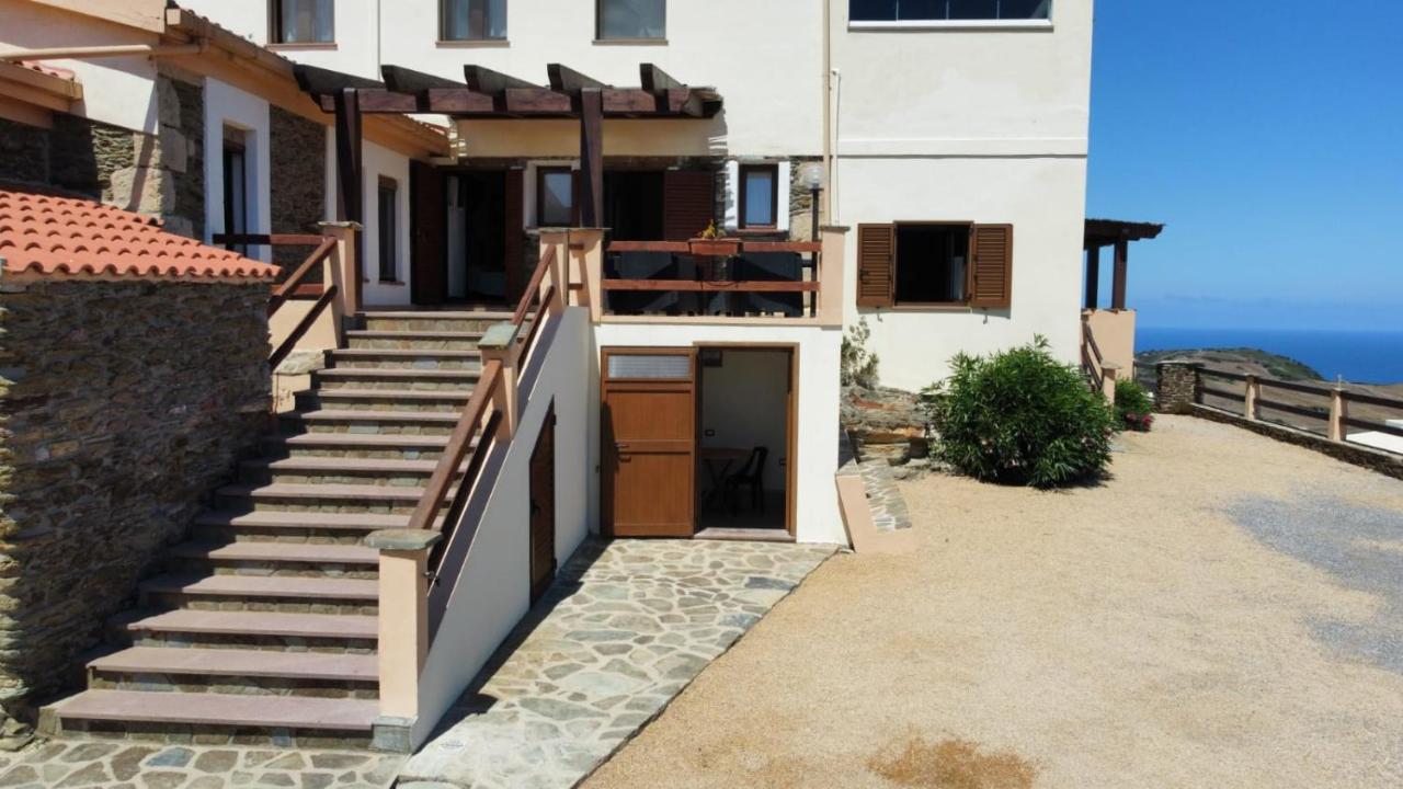 Agriturismo Finagliosu Palmadula Luaran gambar
