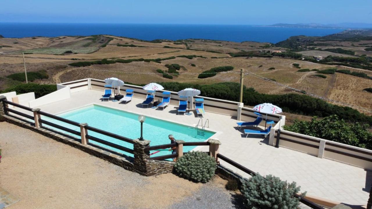 Agriturismo Finagliosu Palmadula Luaran gambar