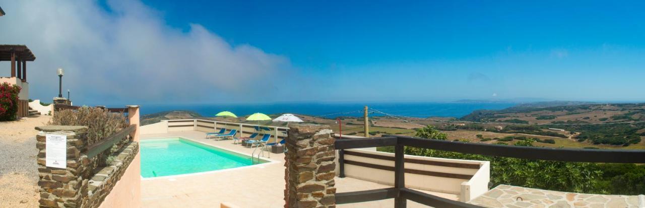Agriturismo Finagliosu Palmadula Luaran gambar