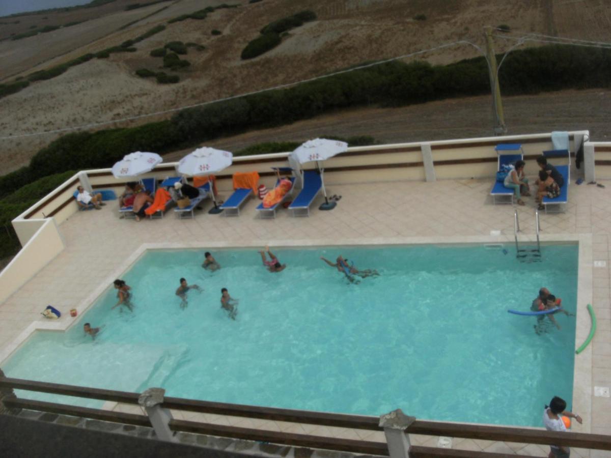 Agriturismo Finagliosu Palmadula Luaran gambar