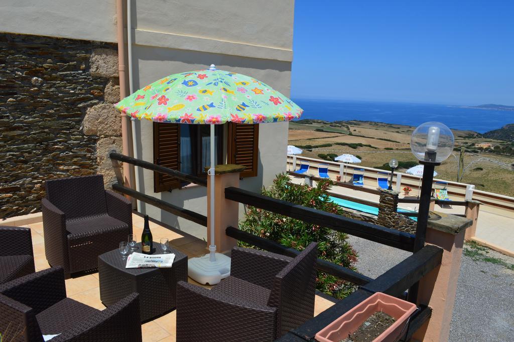 Agriturismo Finagliosu Palmadula Luaran gambar