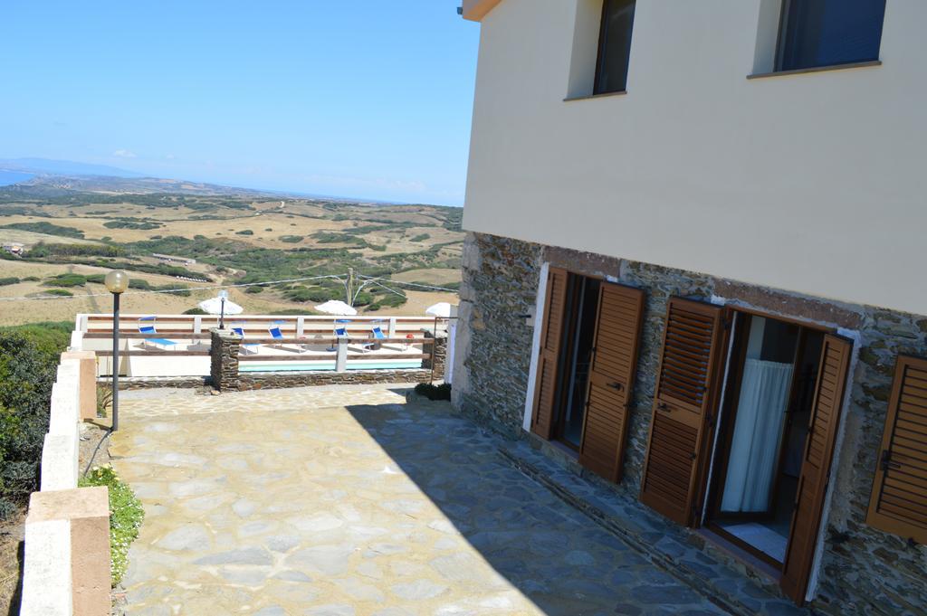 Agriturismo Finagliosu Palmadula Luaran gambar