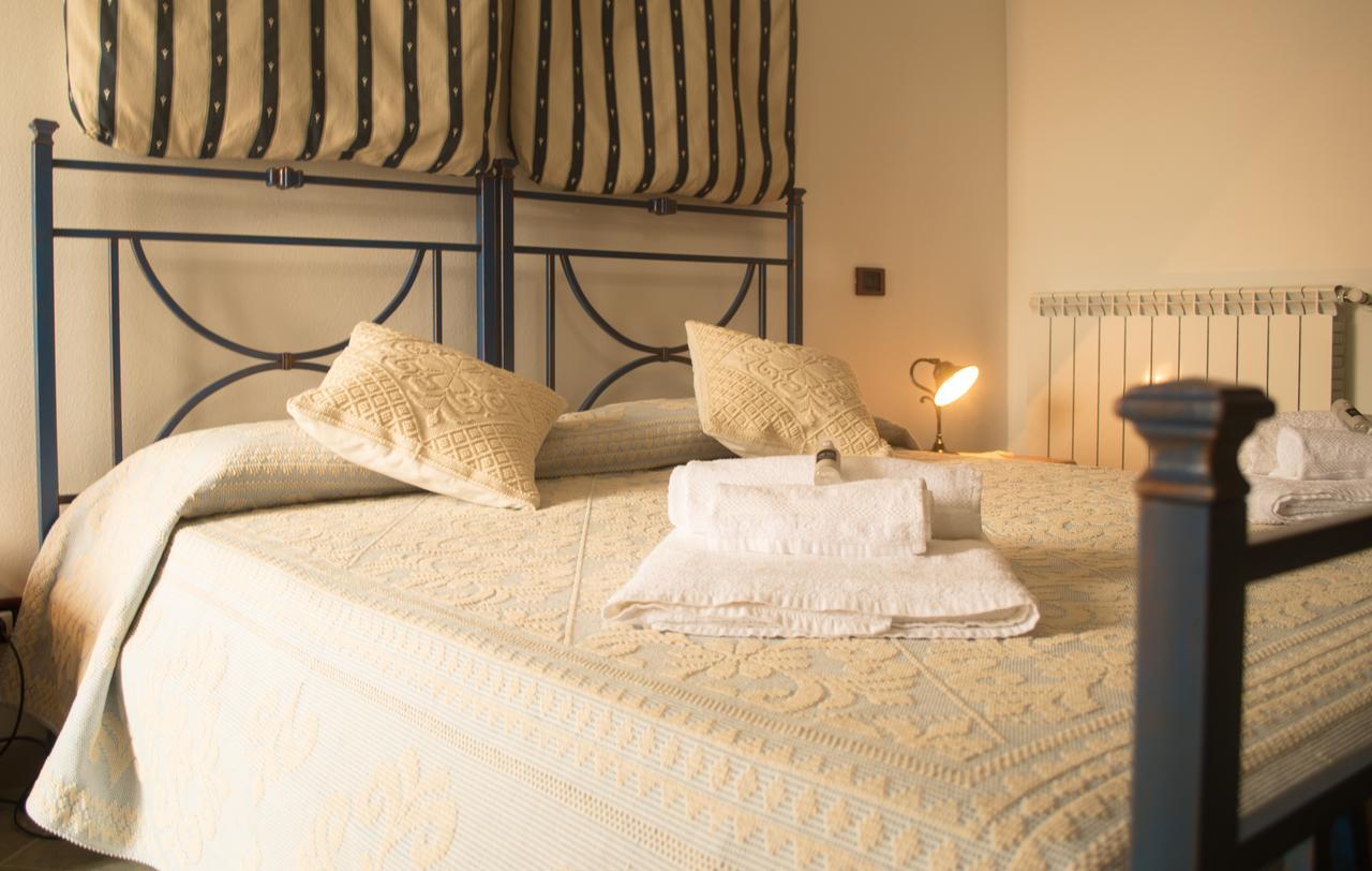 Agriturismo Finagliosu Palmadula Luaran gambar