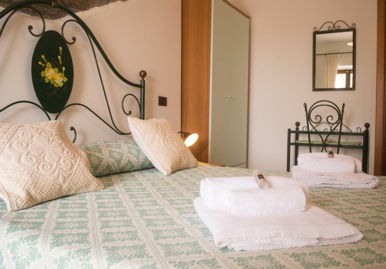 Agriturismo Finagliosu Palmadula Luaran gambar