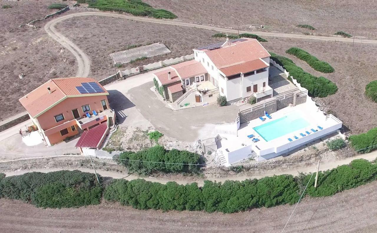 Agriturismo Finagliosu Palmadula Luaran gambar
